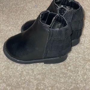 Toddler black ruffle boots
